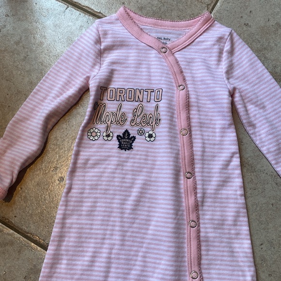 Baby girl sleep sack, NHL Toronto Maple Leafs - Picture 4 of 8